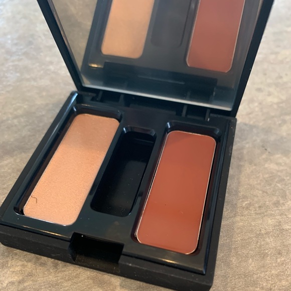 NEW smashbox lip brilliance duo - Picture 2 of 3